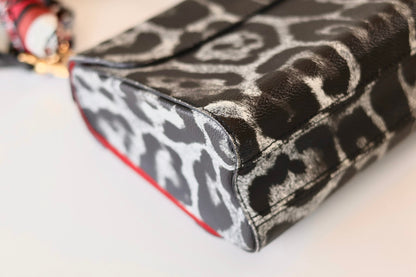 Louis Vuitton Twist leopard