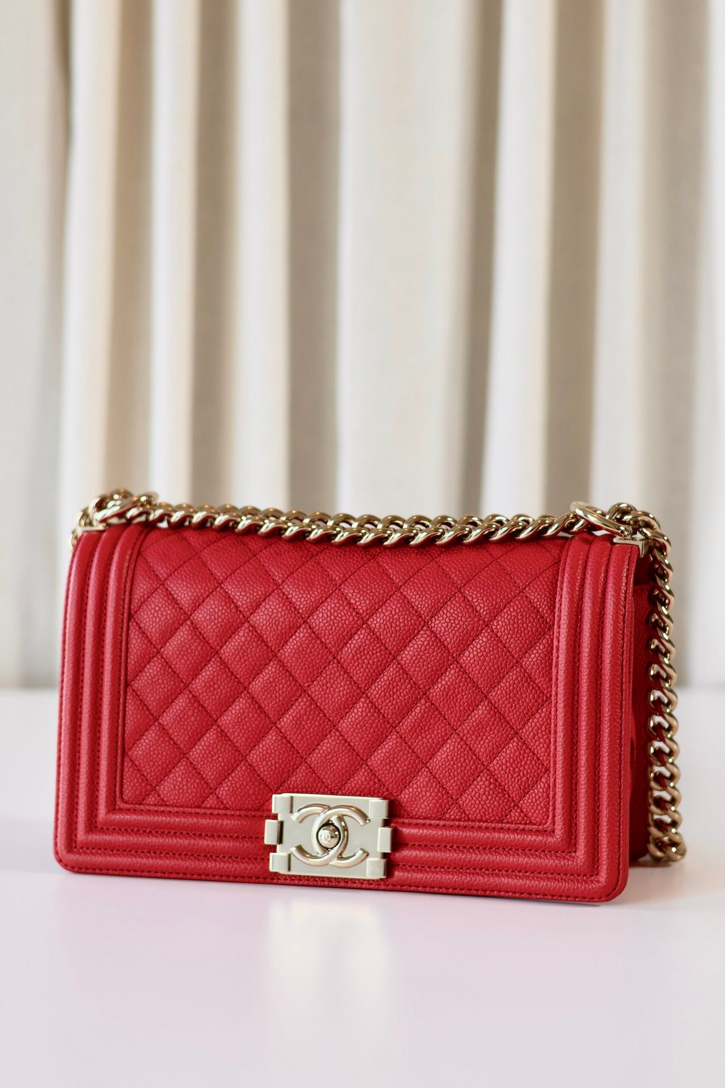 Chanel boy bag medium coral