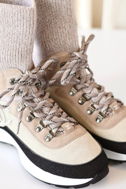 Chanel CC sneakers beige