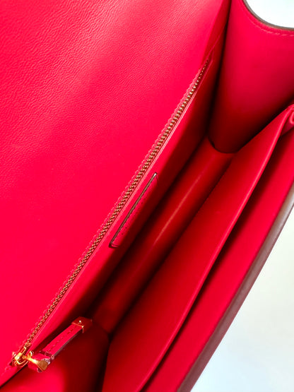 Dior Montaigne 30 red
