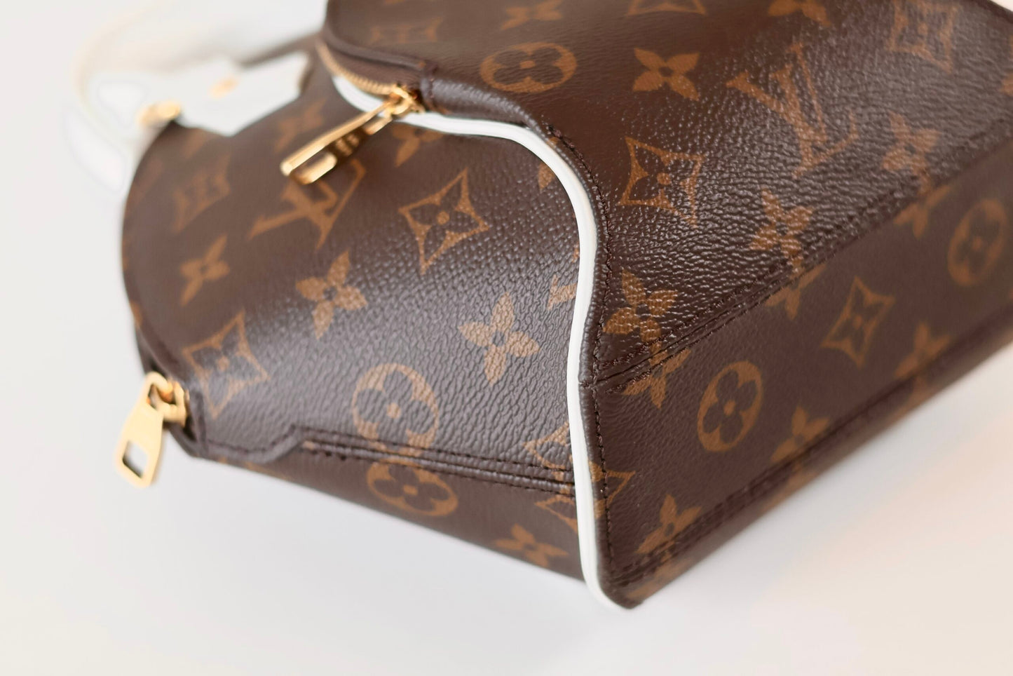 Louis Vuitton Ellipse PM