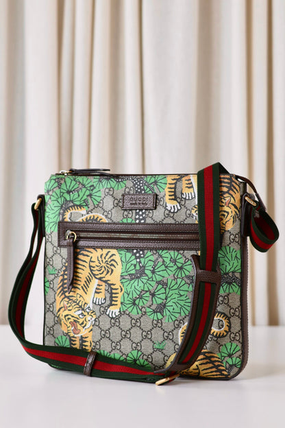 Gucci messanger bag