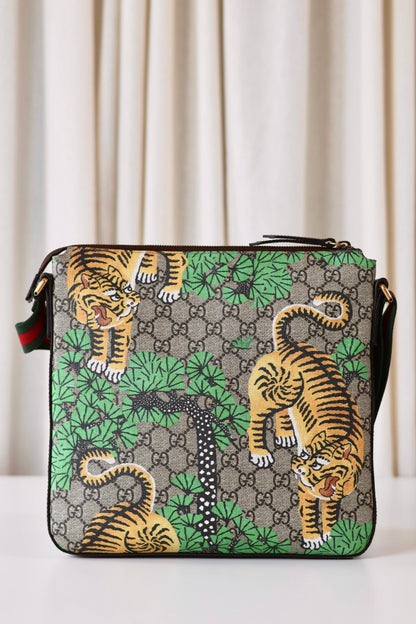 Gucci messanger bag