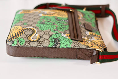 Gucci messanger bag