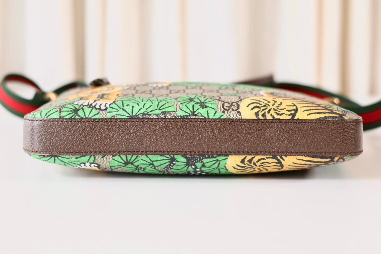 Gucci messanger bag