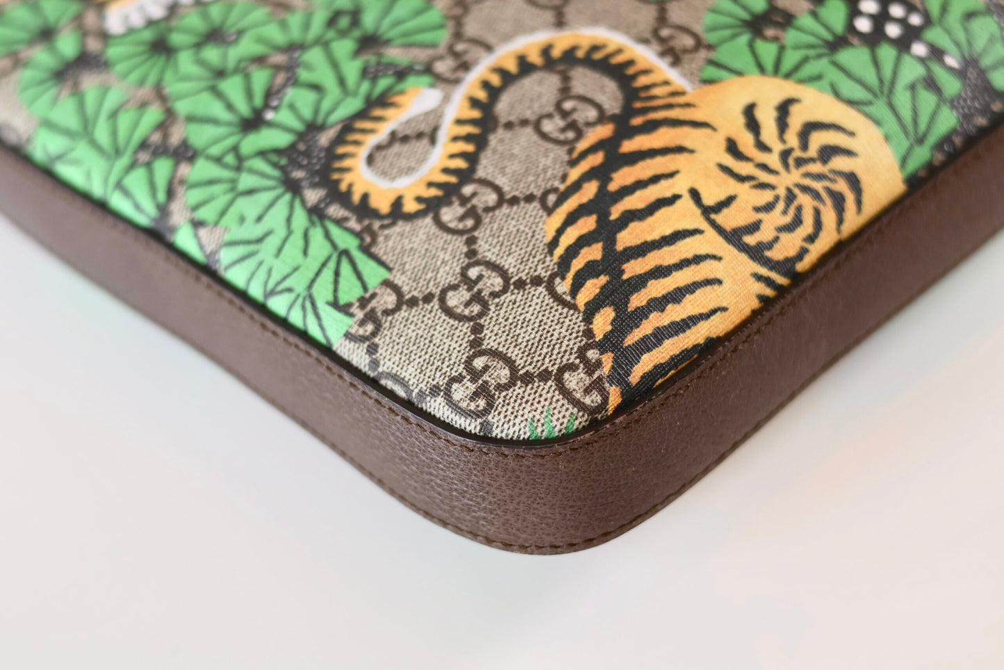Gucci messanger bag