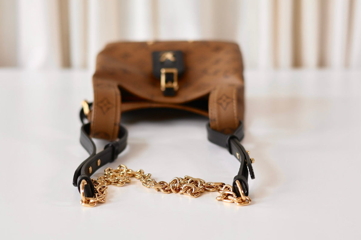 Louis Vuitton Atlantis reversible monogram