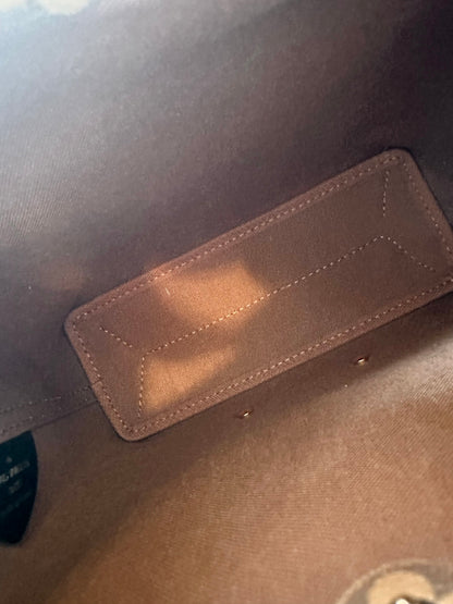 Louis Vuitton Atlantis reversible monogram