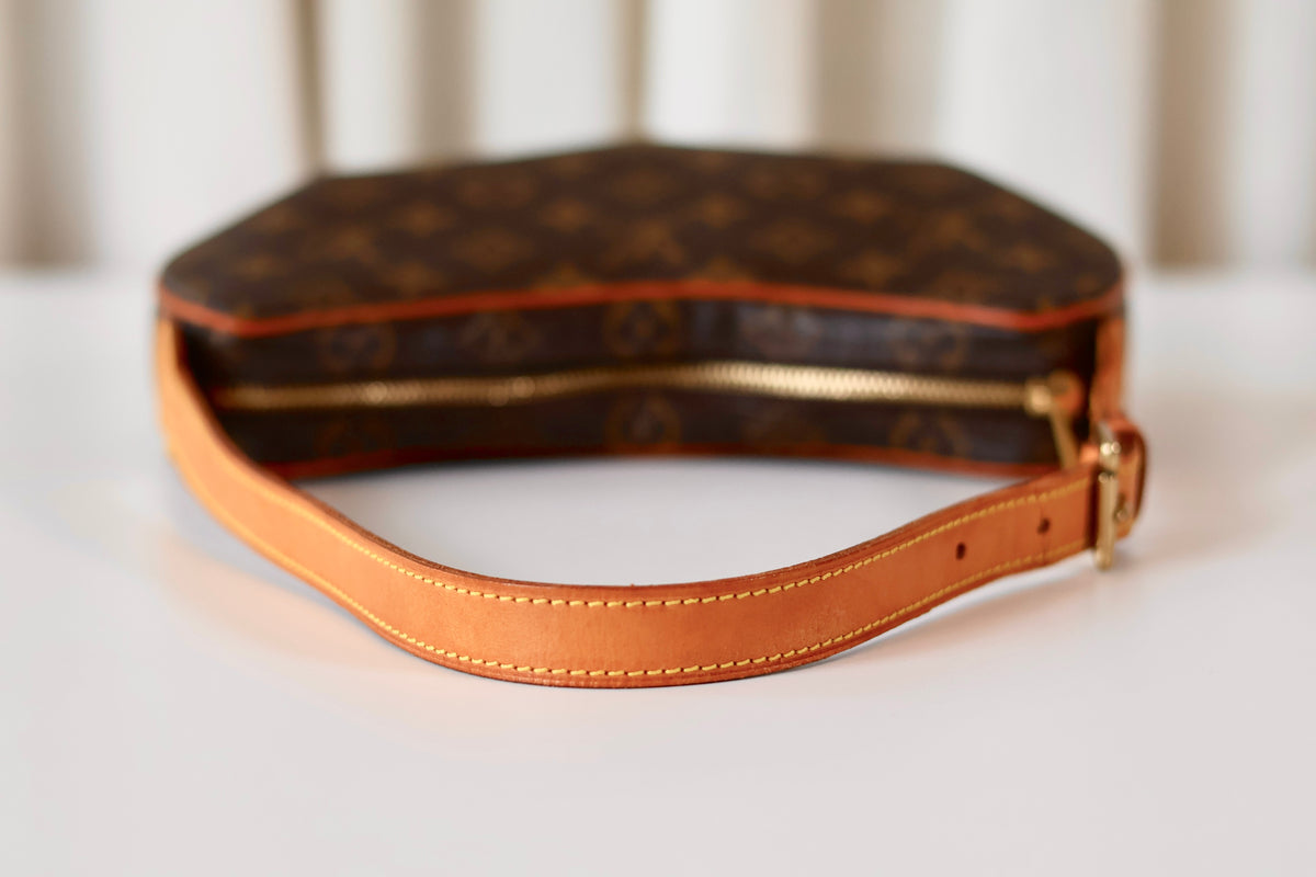 Louis Vuitton Croissant PM