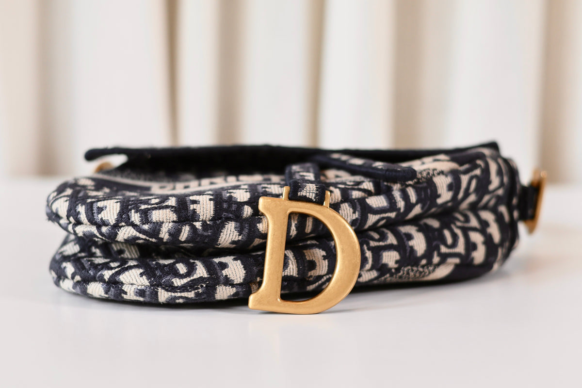 Dior Saddle Bag Oblique Medium