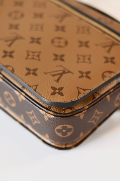 Louis Vuitton Pochette Metis Reverse Monogram