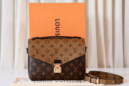 Louis Vuitton Pochette Metis Reverse Monogram