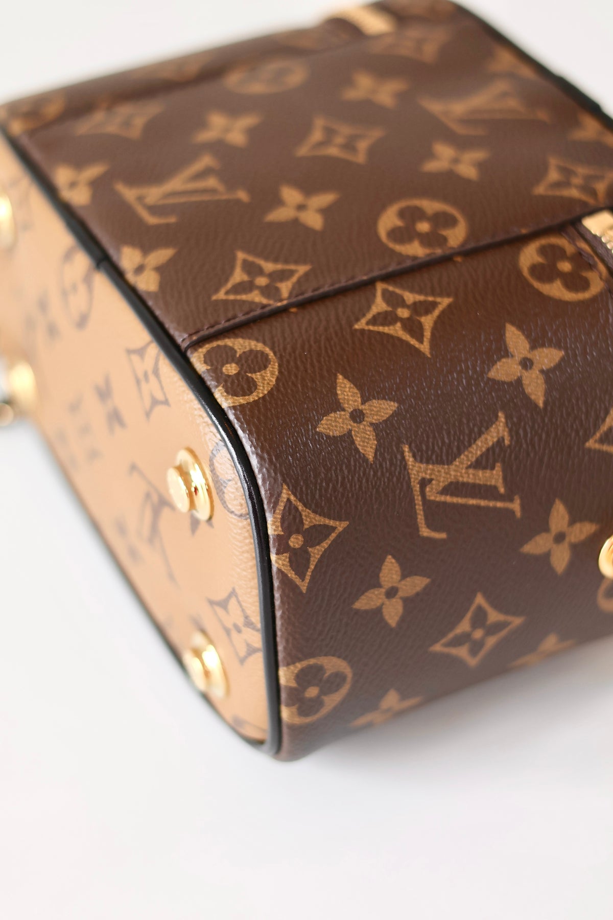 Louis Vuitton Vanity Reverse Monogram