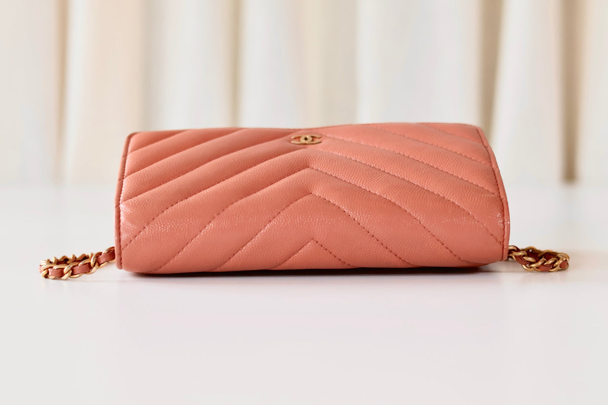 Chanel Chevron Wallet On Chain