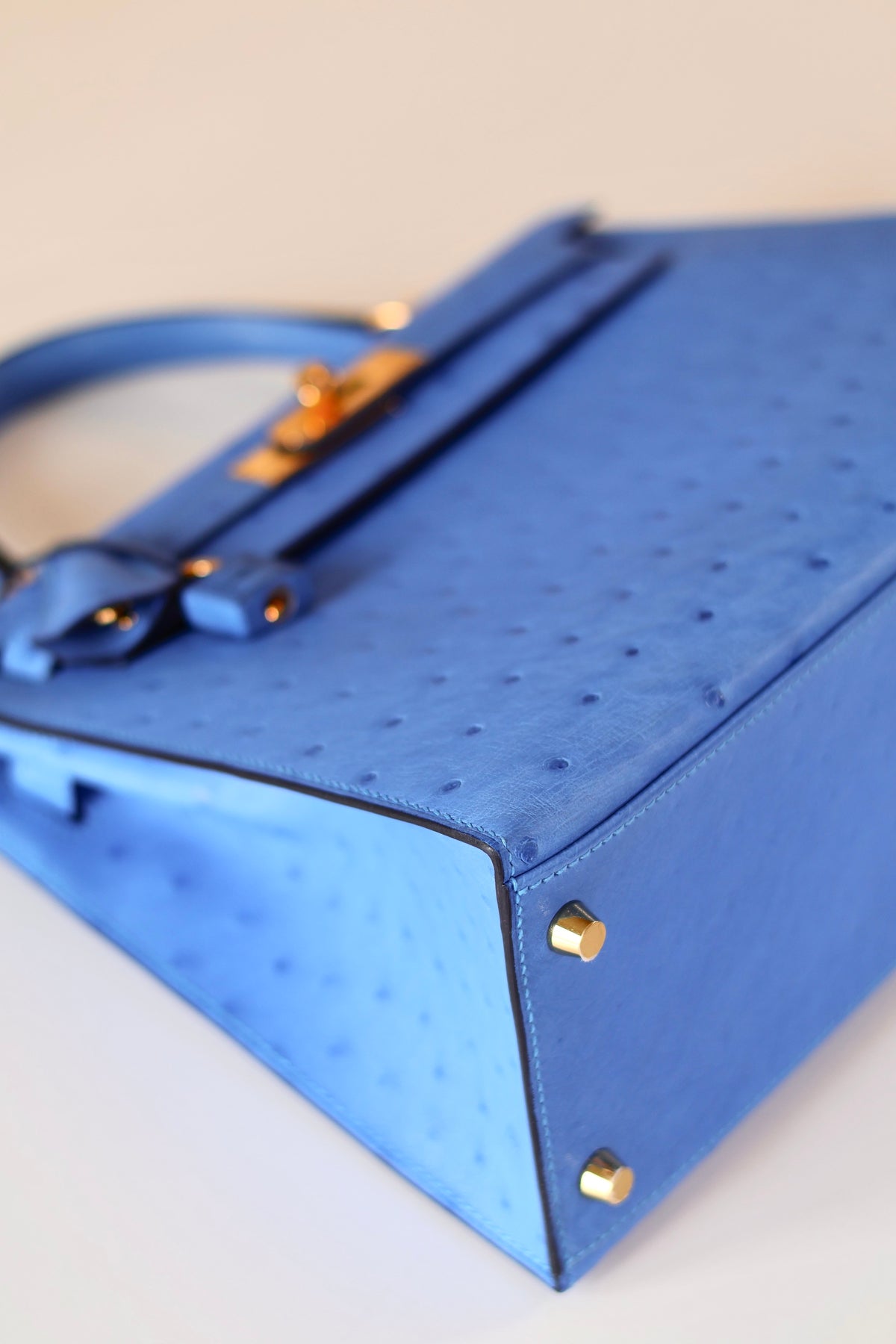 Hermès Kelly 28 Ostrich Bleuet