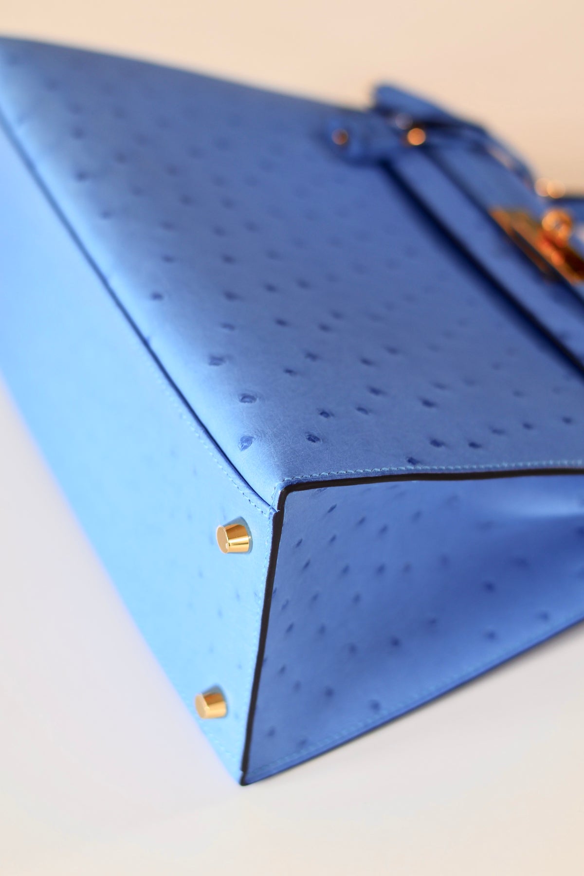 Hermès Kelly 28 Ostrich Bleuet