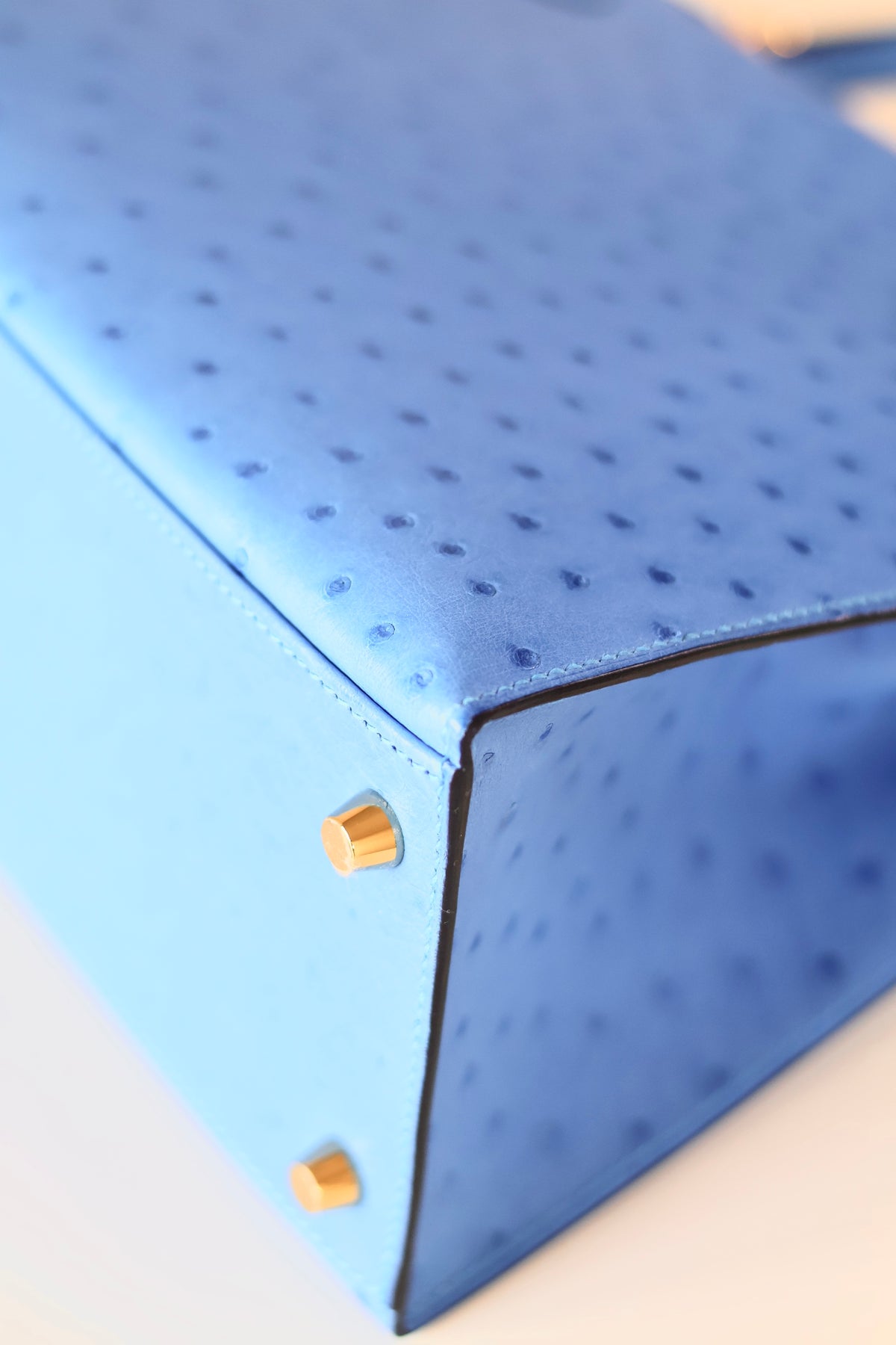 Hermès Kelly 28 Ostrich Bleuet
