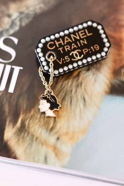 Chanel CC Brooch Black
