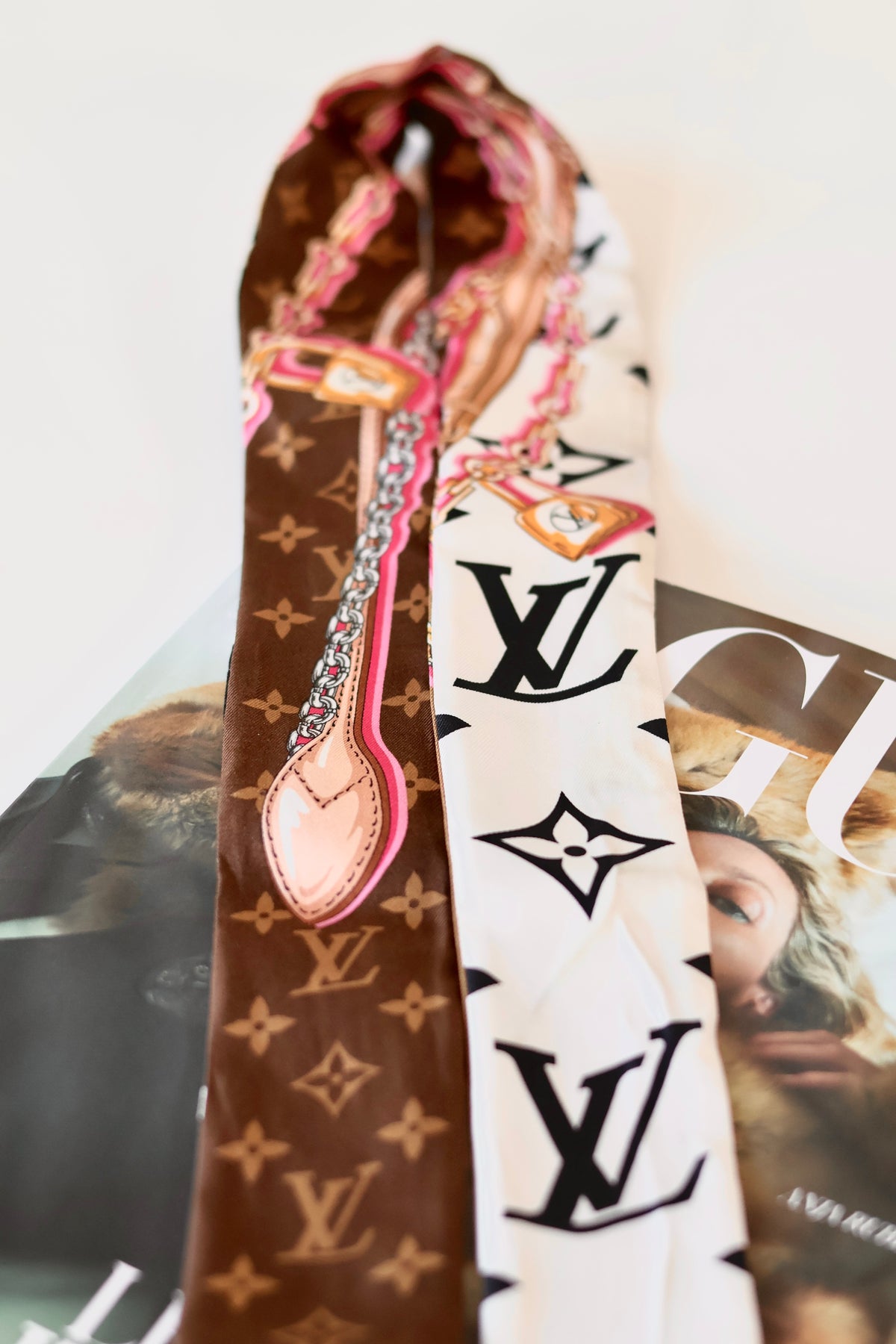 Louis Vuitton Monogram Twilly