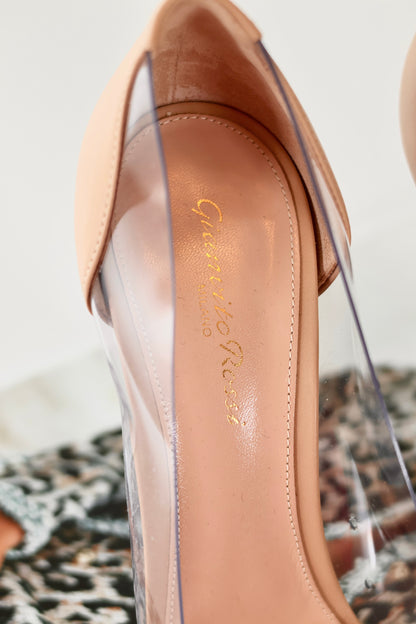 Gianvito Rossi Heels Beige