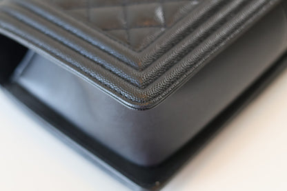 Chanel medium Boybag black