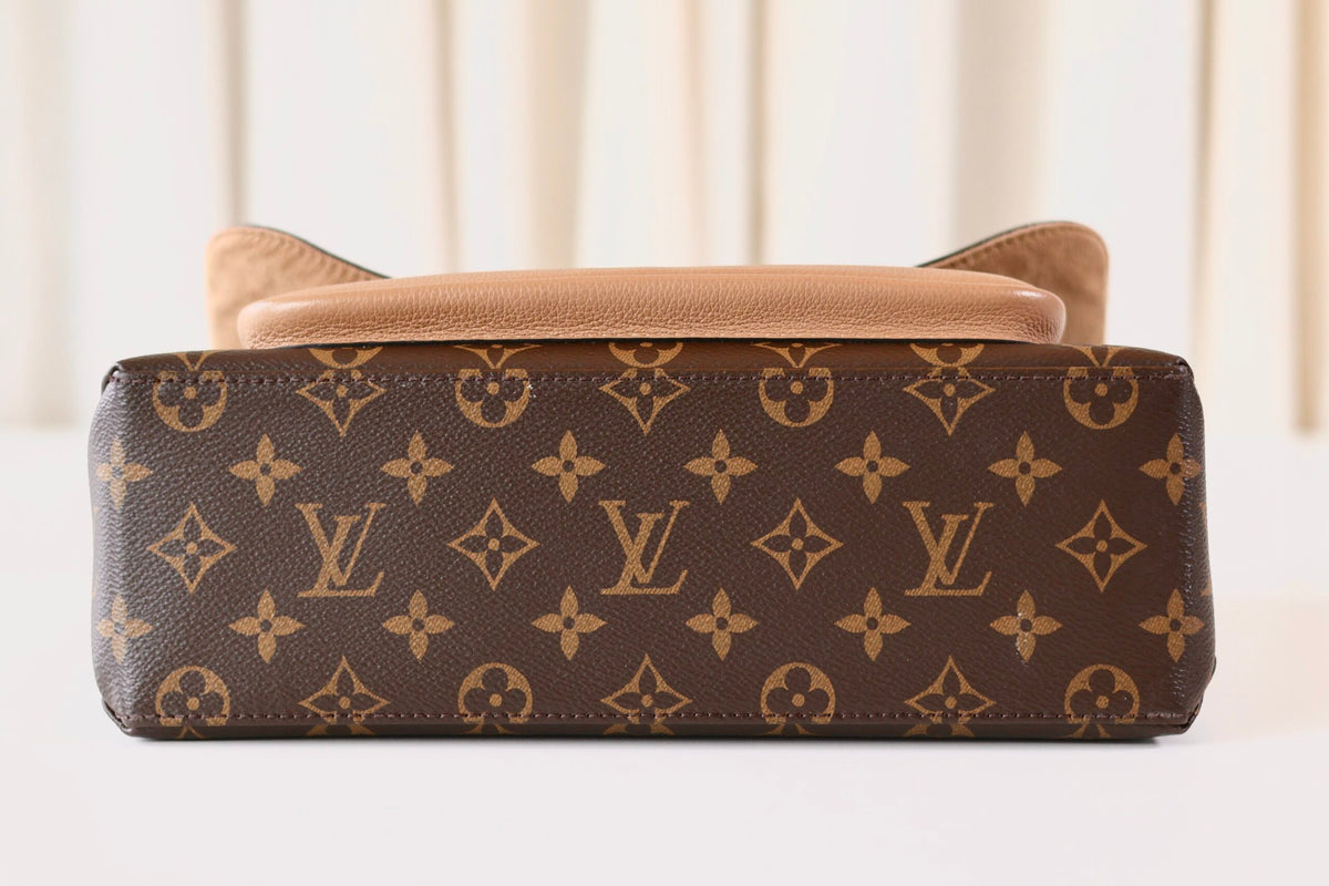 Louis Vuitton Lock handbag monogram