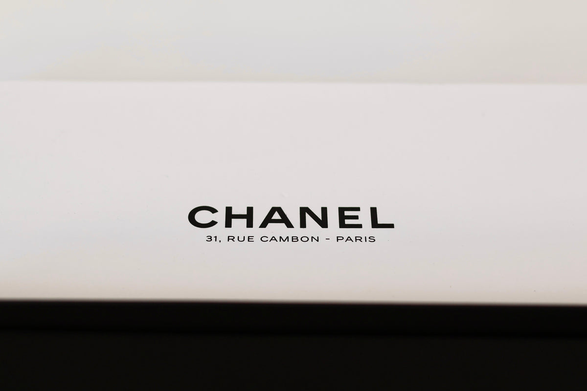 Chanel CC Pearl necklace