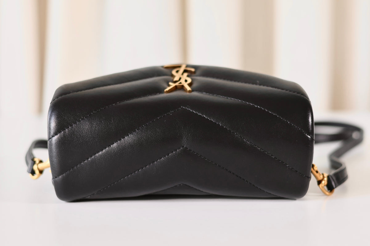 Saint Laurent Loulou Toy Black