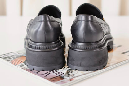 Chanel CC Loafers Black