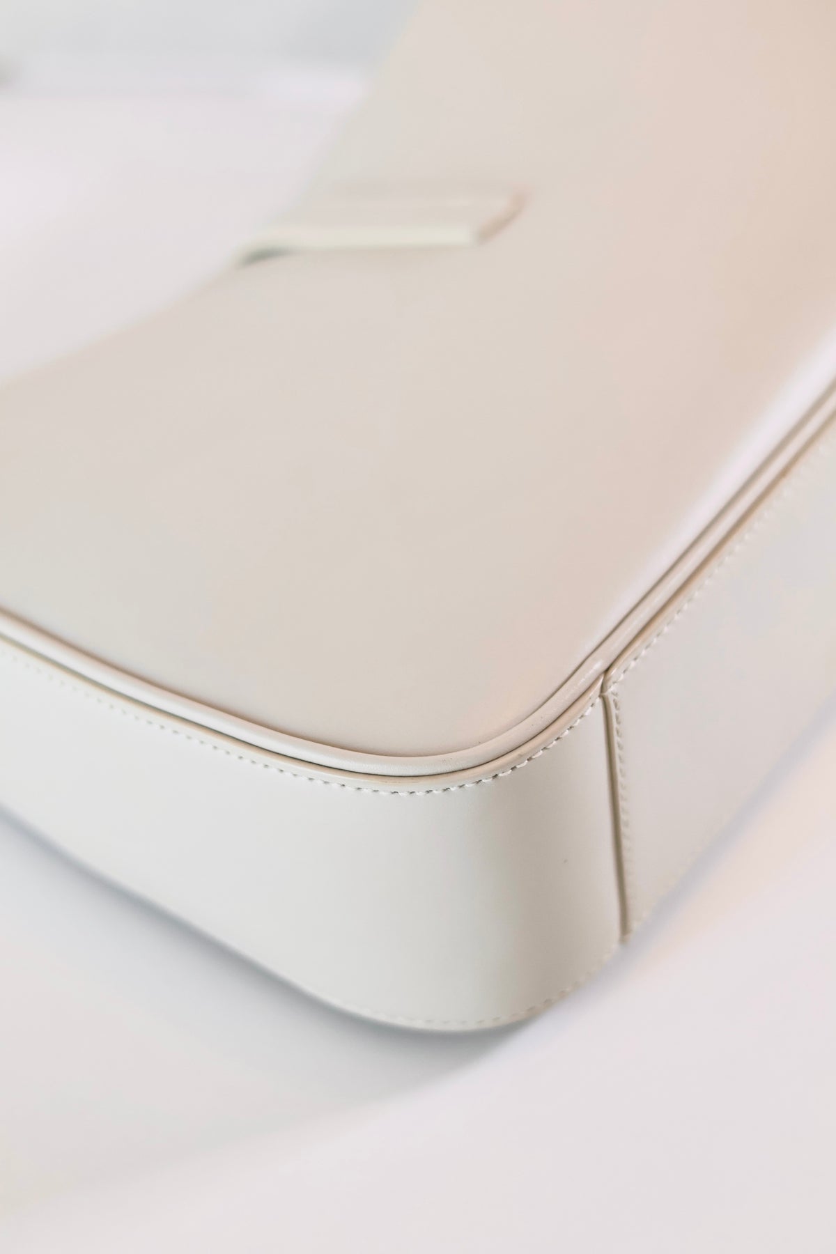 Saint Laurent Le 5 A 7 Dark Beige