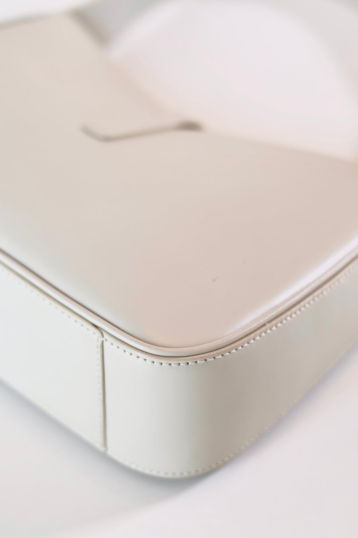 Saint Laurent Le 5 A 7 Dark Beige