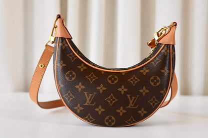 Louis Vuitton Loop Monogram