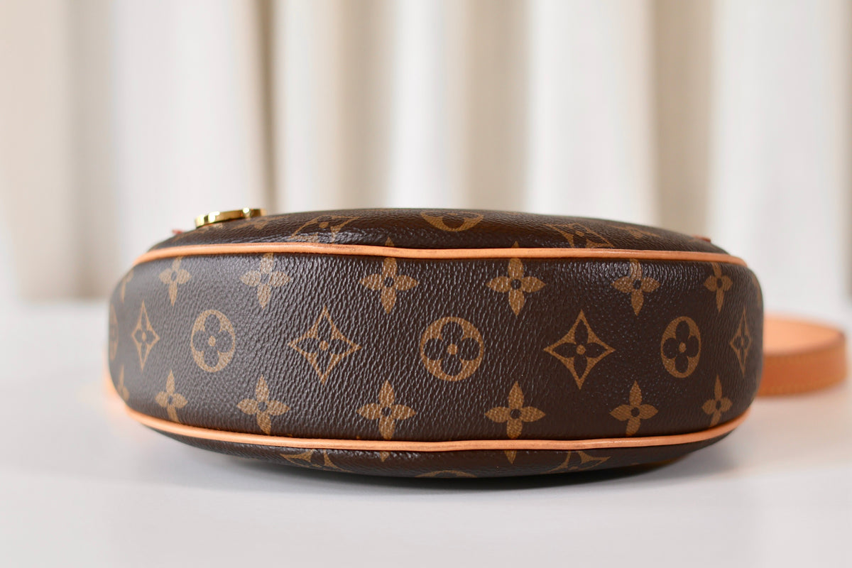 Louis Vuitton Loop Monogram