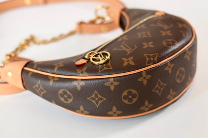 Louis Vuitton Loop Monogram