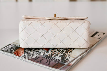 Chanel Reissue 2.55 mini flap bag white
