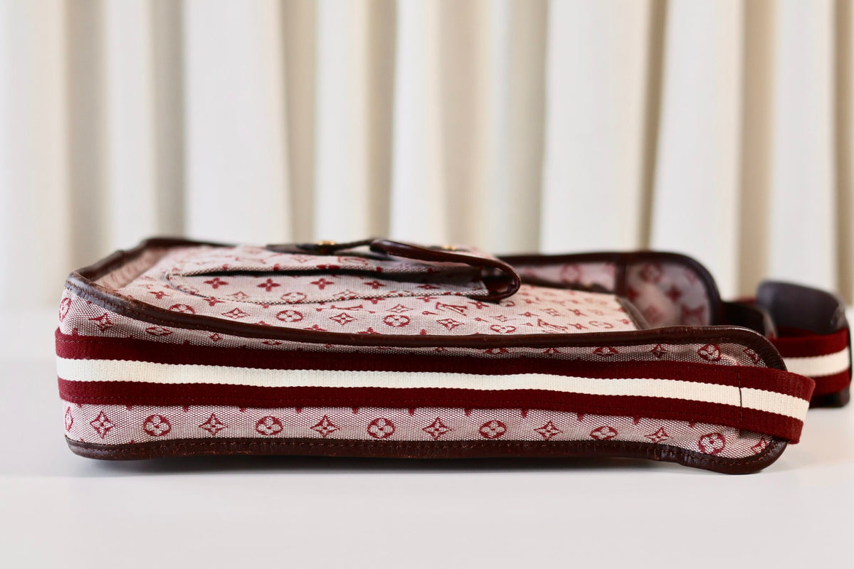 Louis Vuitton Mini Lin Besace