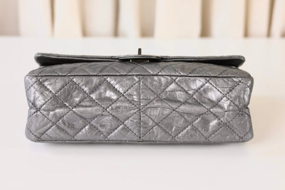 Chanel Reissue medium metallic grey/silver
