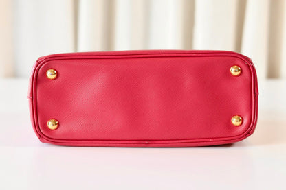 Prada Galleria small pink