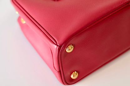 Prada Galleria small pink