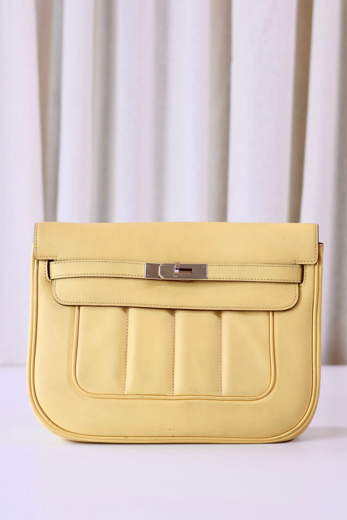 Hermes Berline 28 Jaune Poussin