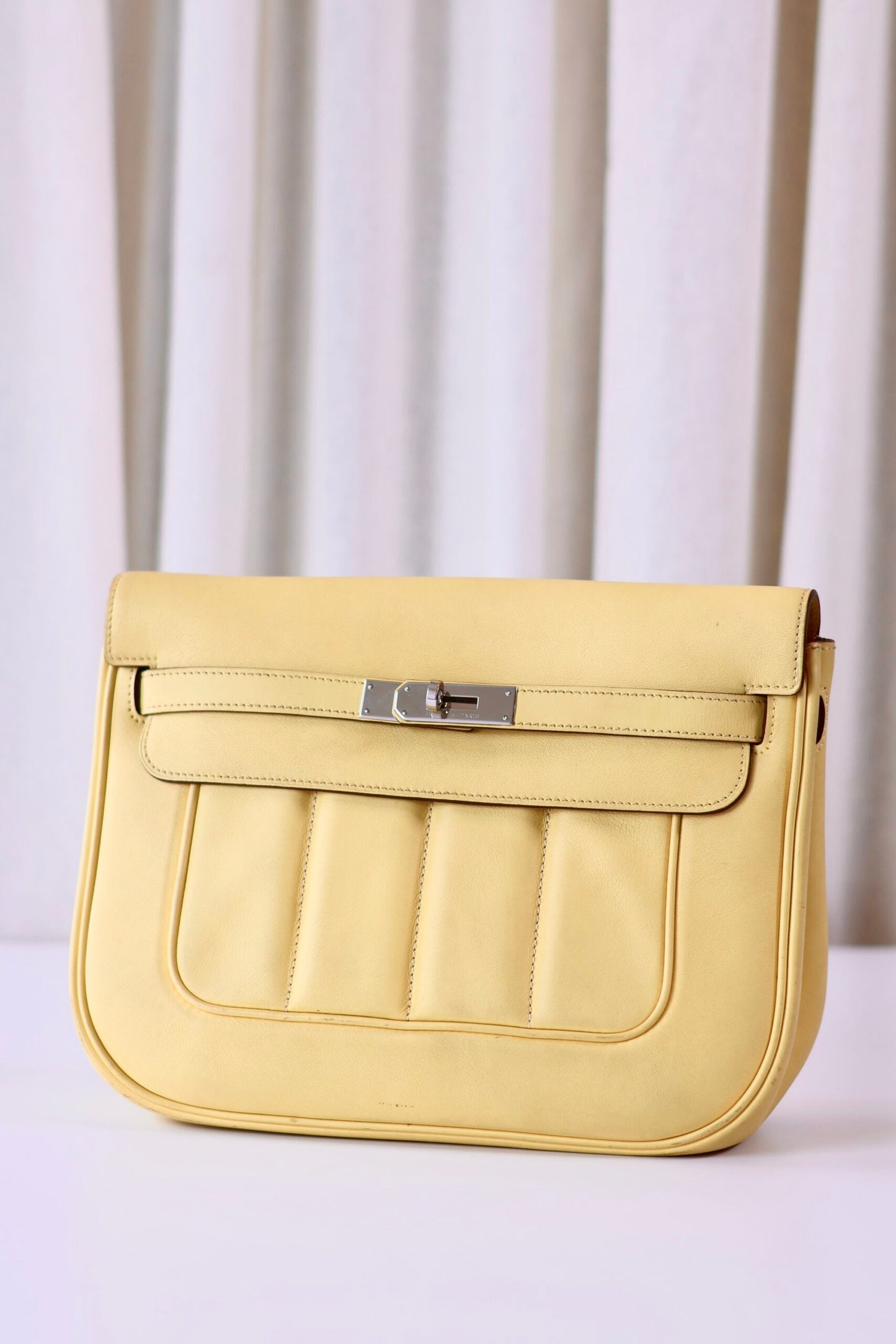 Hermes Berline 28 Jaune Poussin
