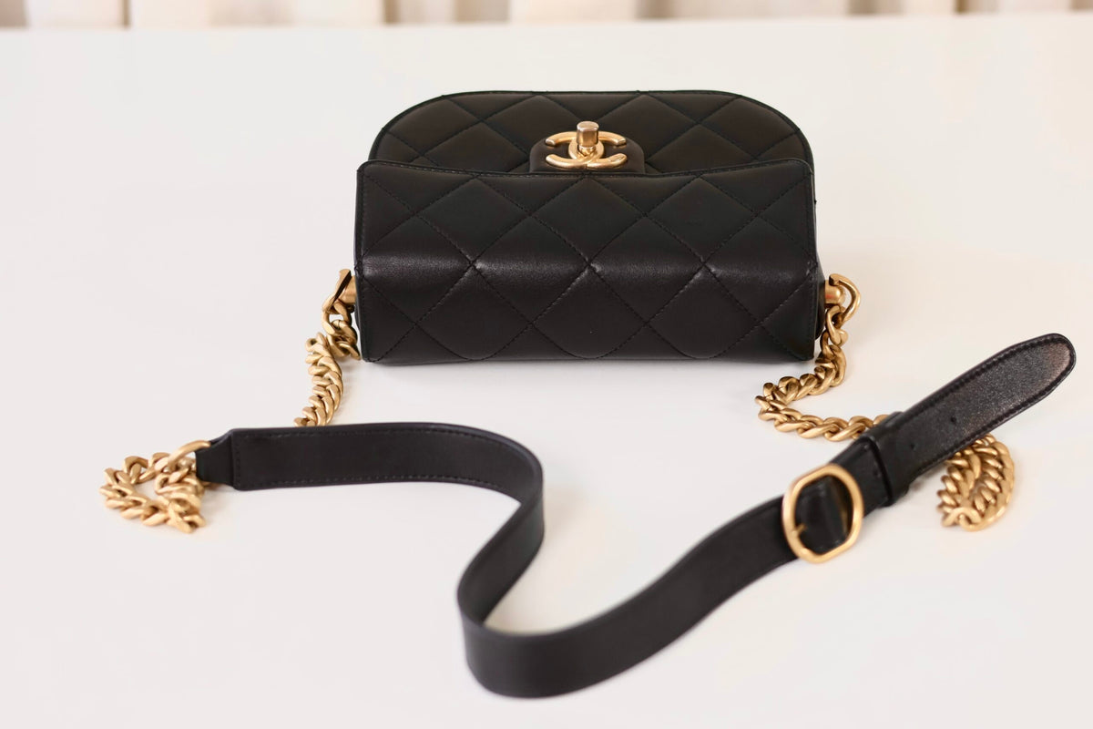 Chanel crossbody bag black