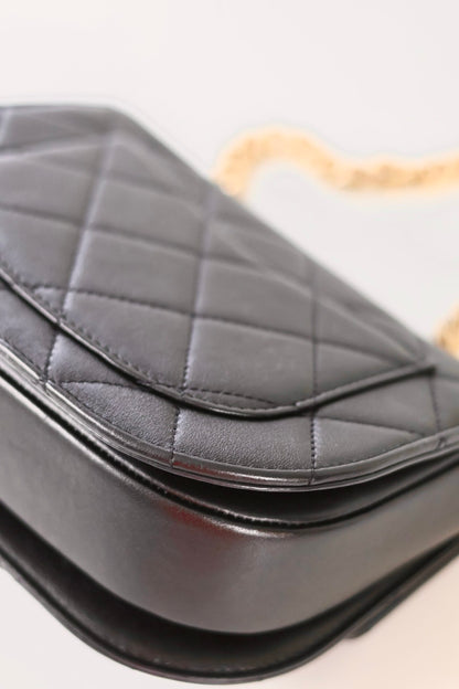 Chanel crossbody bag black