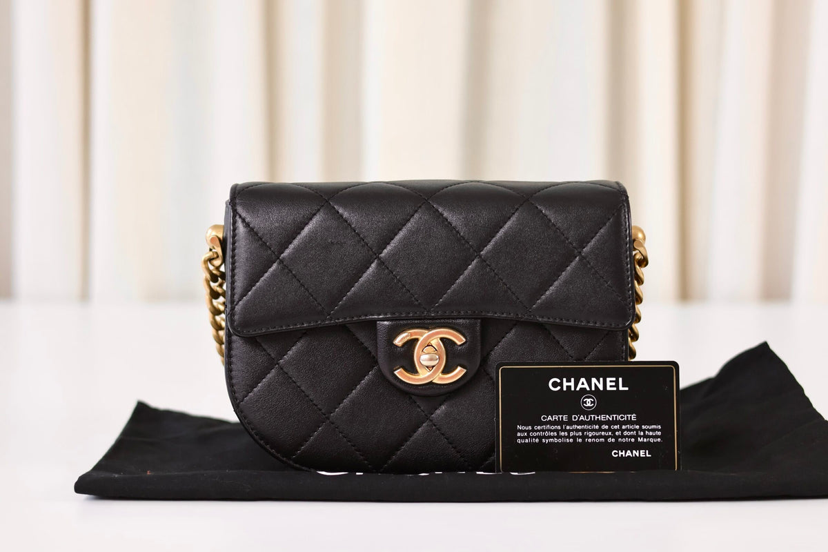 Chanel crossbody bag black