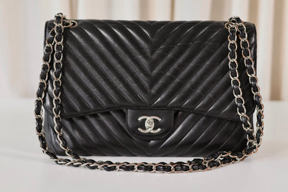 Chanel Classic Chevron Jumbo Black