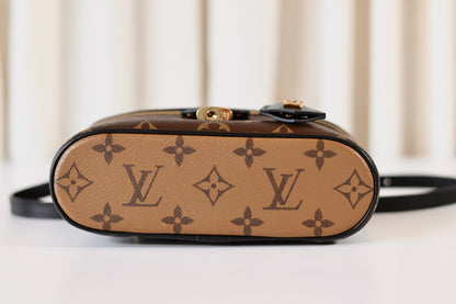 Louis Vuitton Vanity Chain Pouch