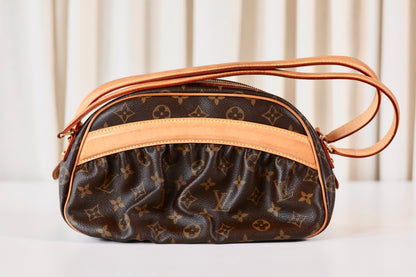 Louis Vuitton Klara PM Monogram