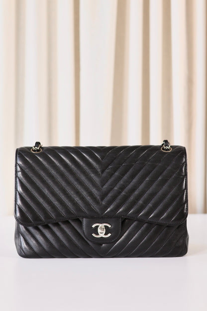 Chanel Classic Chevron Jumbo Black