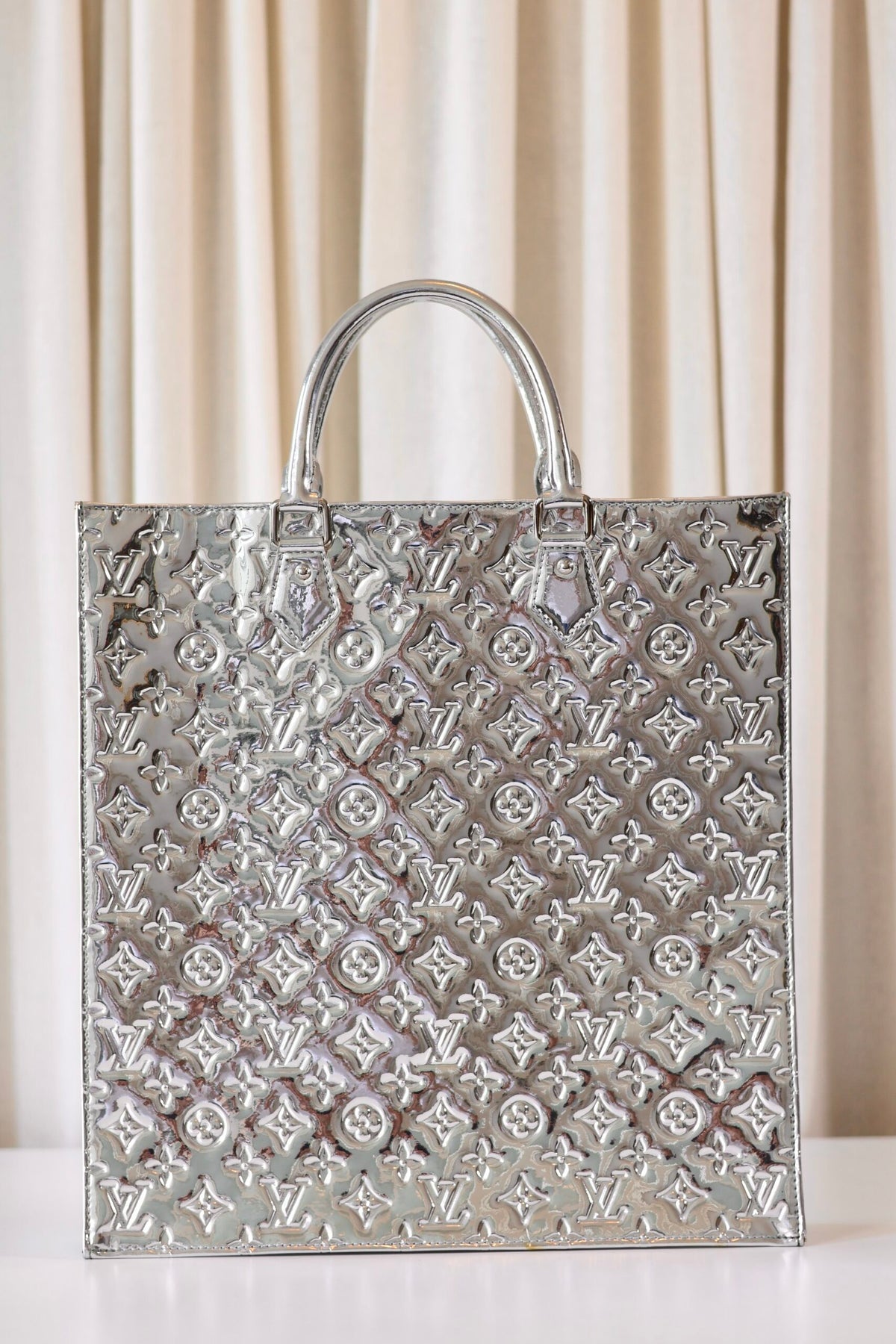 Louis Vuitton Sac Plat Monogram Silver Miroir