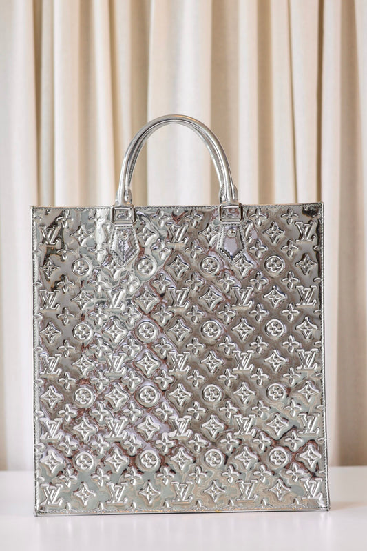 Louis Vuitton Sac Plat Monogram Silver Miroir